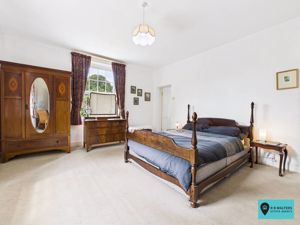 Principle Suite - click for photo gallery